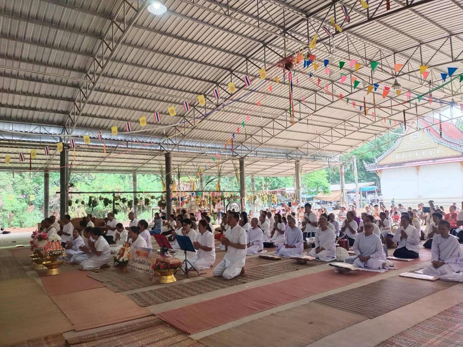 ภาพร่วมพิธีกรรมวัดป่ากิตติโสภณาราม