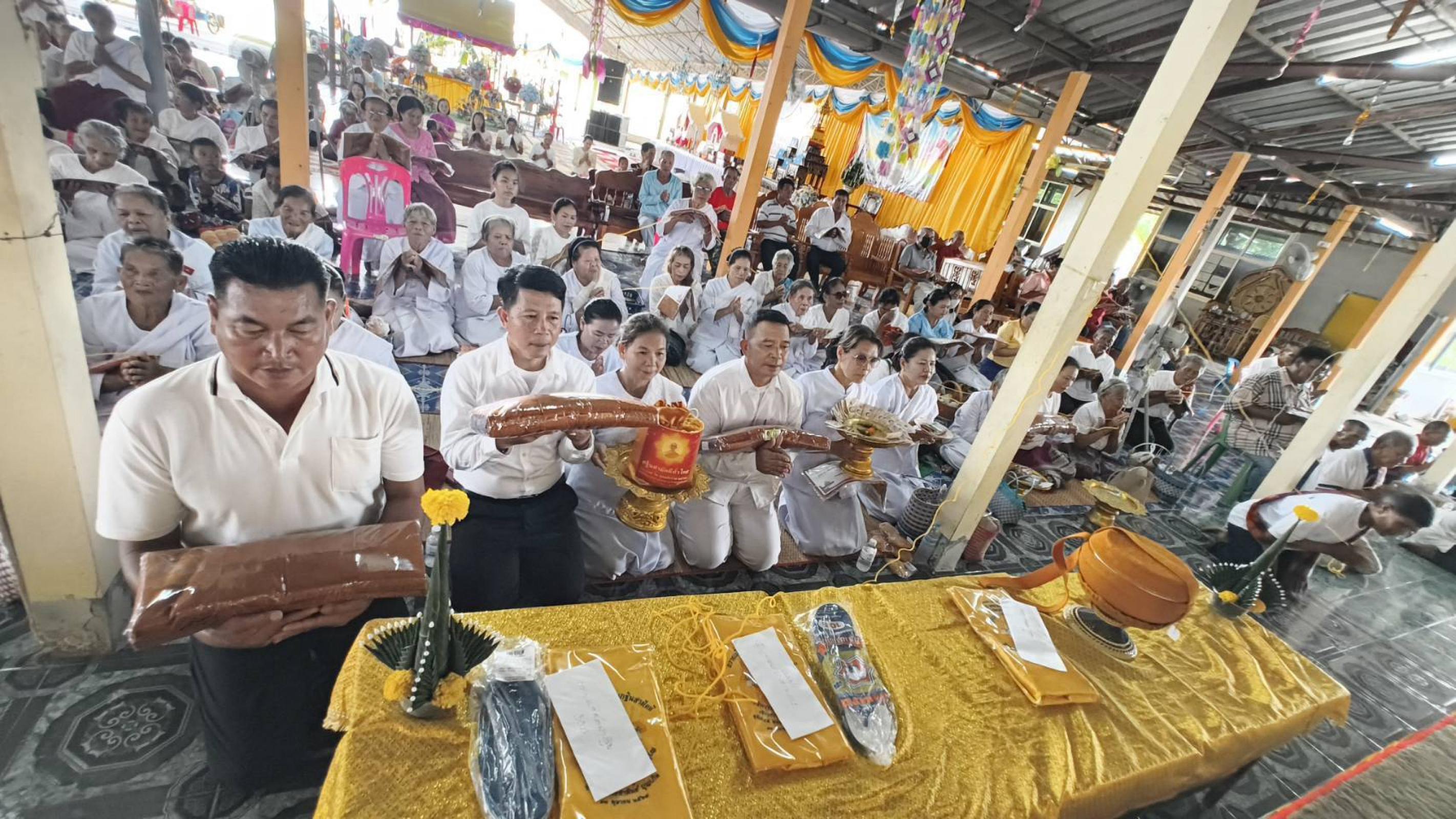 ภาพร่วมพิธีกรรมวัดคูเมือง