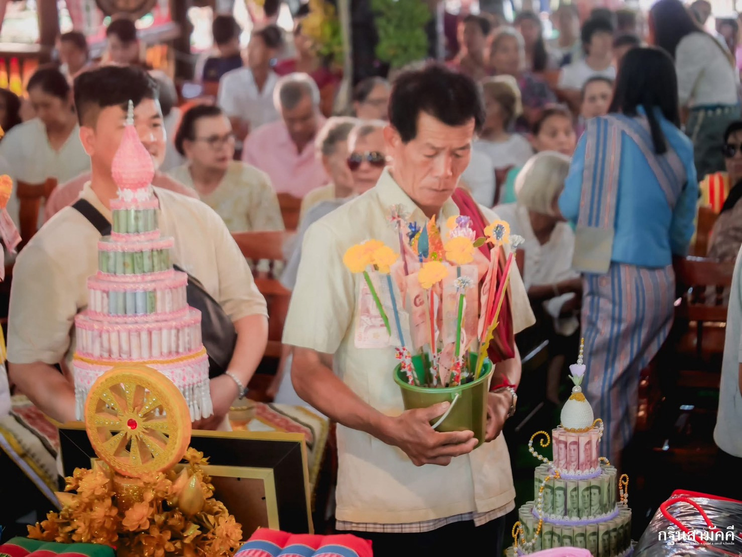 ภาพร่วมขบวนกฐินวัดศรีมงคล