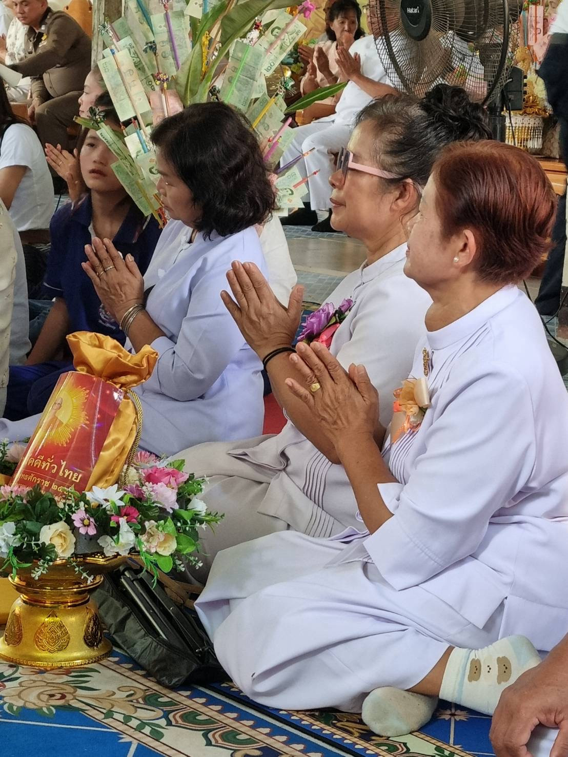 ภาพกล่าวคำถวายกฐินวัดท่าแขก