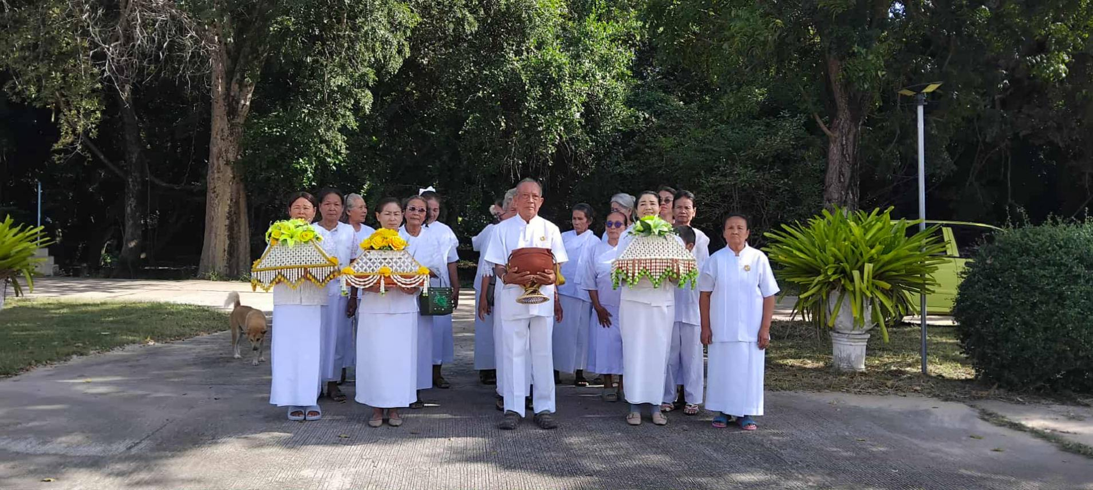 ภาพร่วมพิธีกรรมวัดสุชลวนาราม