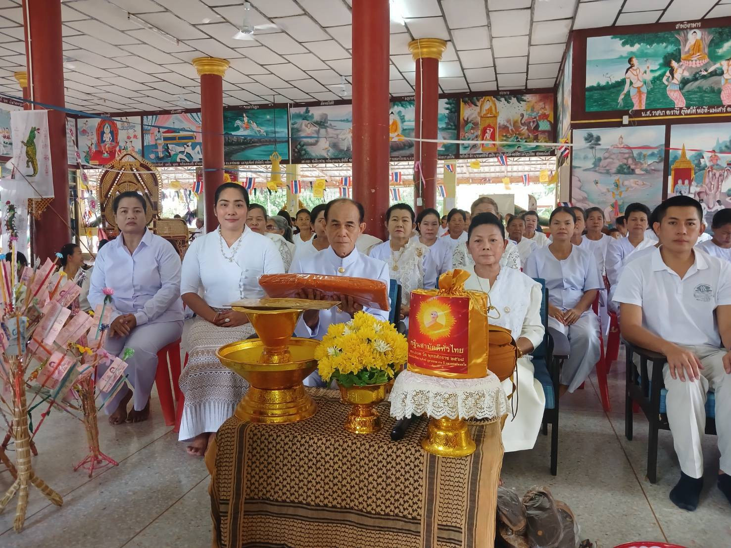 ภาพกล่าวคำถวายกฐินวัดเนินสง่าสามัคคี