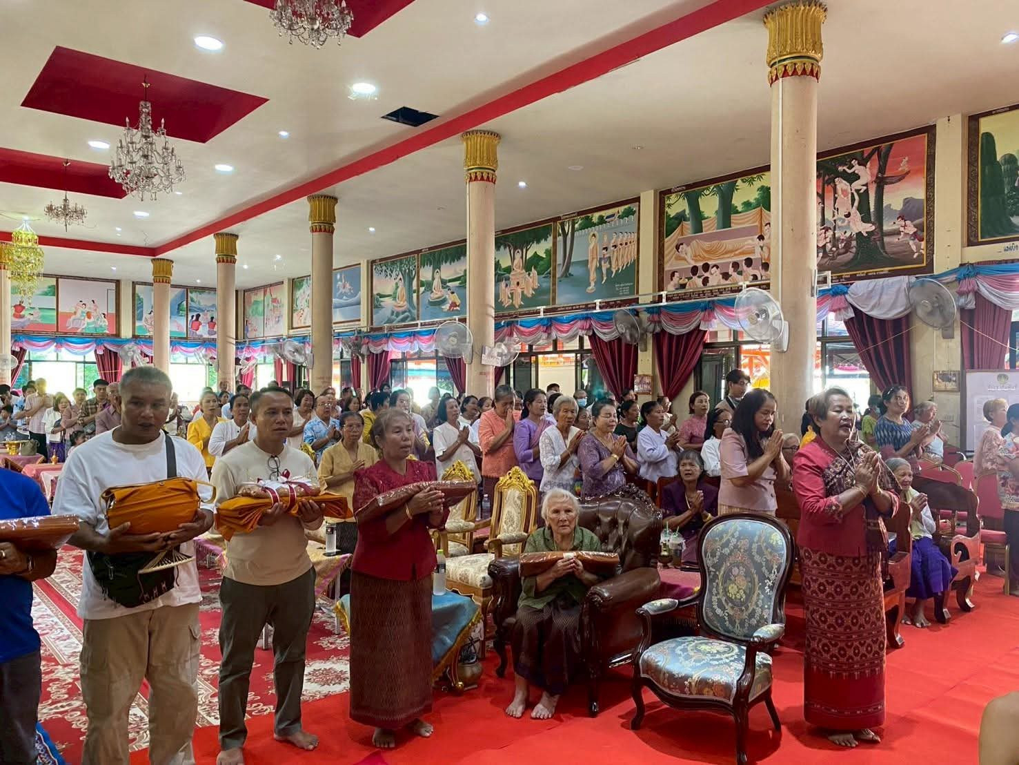 ภาพกล่าวคำถวายกฐินวัดศรีจันทร์