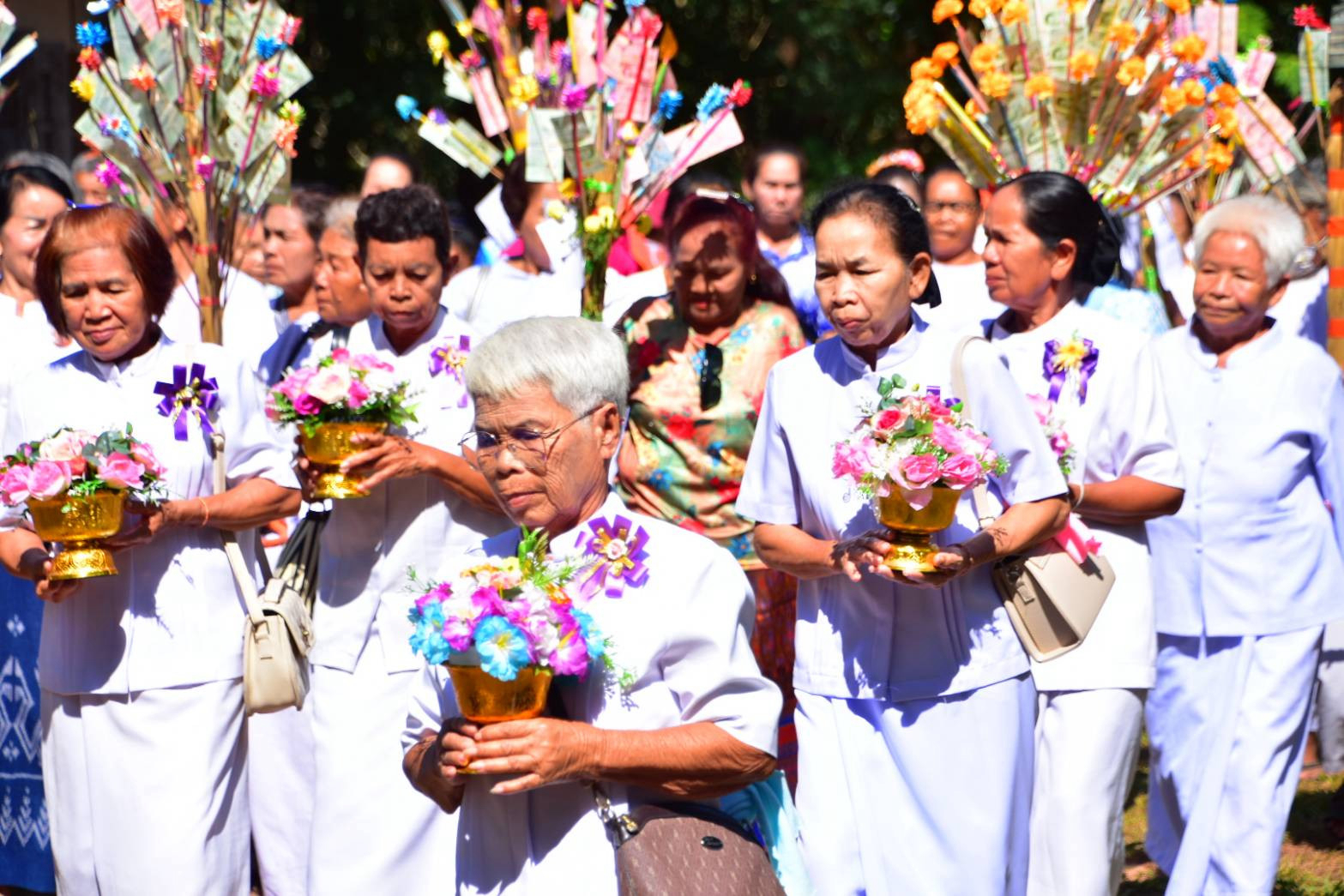 ภาพร่วมพิธีกรรมวัดธรรมมงคลรังษี