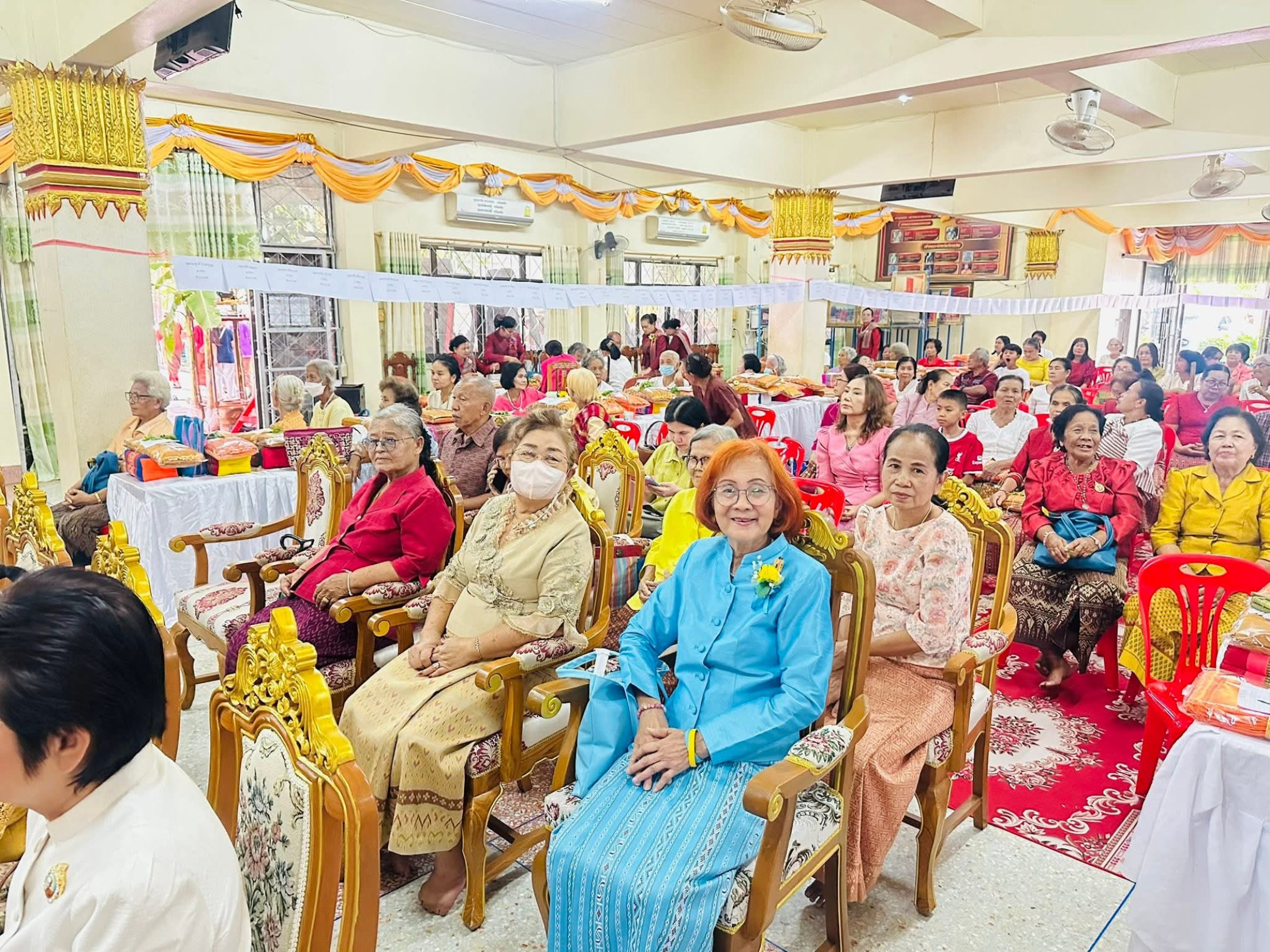 ภาพร่วมพิธีกรรมวัดบ้านเปลือยใหญ่