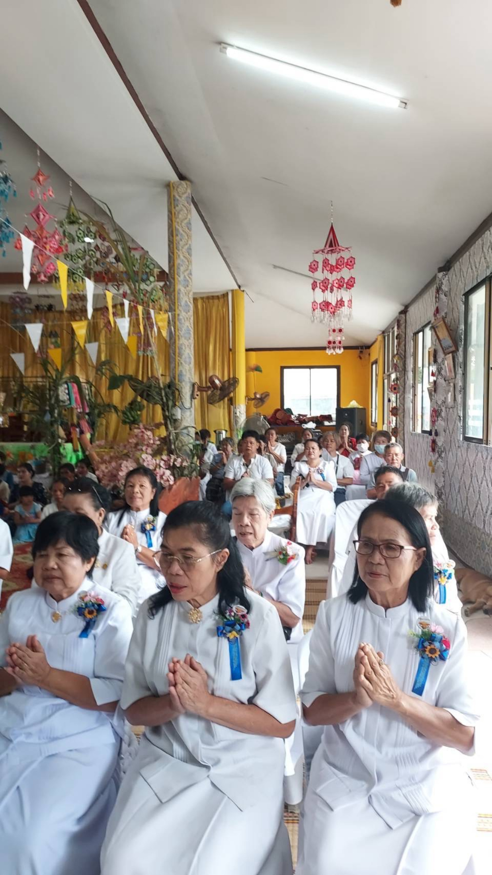 ภาพร่วมพิธีกรรมวัดสว่างสามัคคี