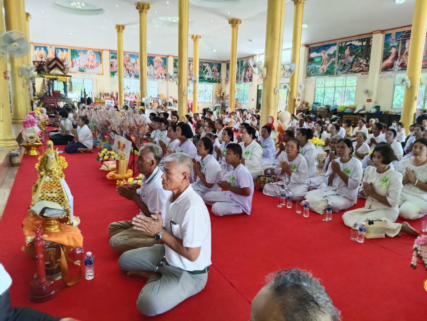 ภาพร่วมพิธีกรรมวัดศรีโพนเมือง