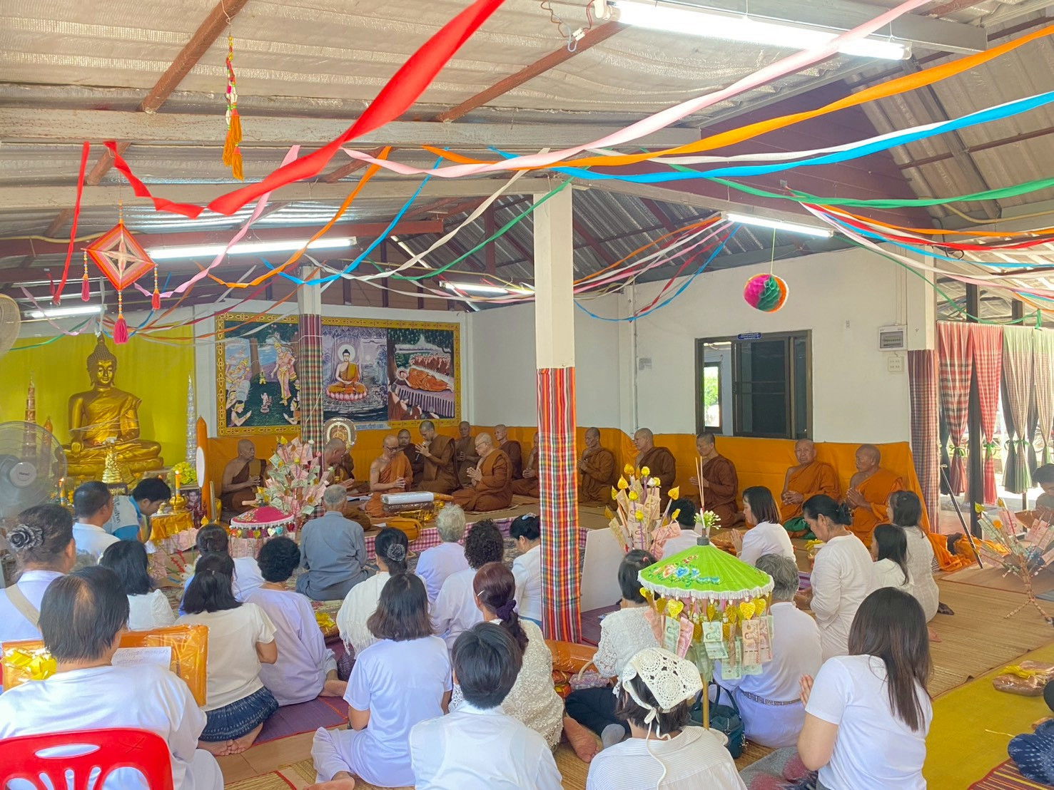 ภาพร่วมพิธีกรรมที่พักสงฆ์ทัศคร