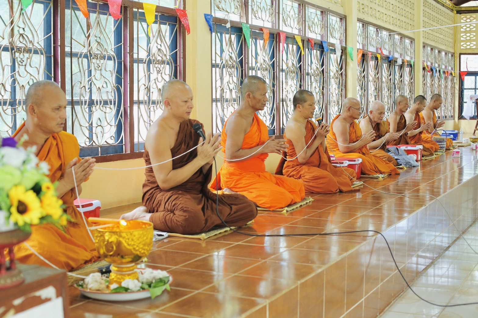 ภาพร่วมพิธีกรรมวัดเก่าน้อย