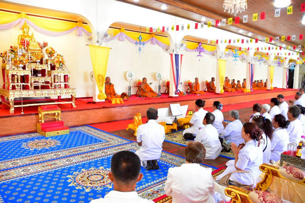 ภาพร่วมพิธีกรรมวัดโพธิ์ศรี