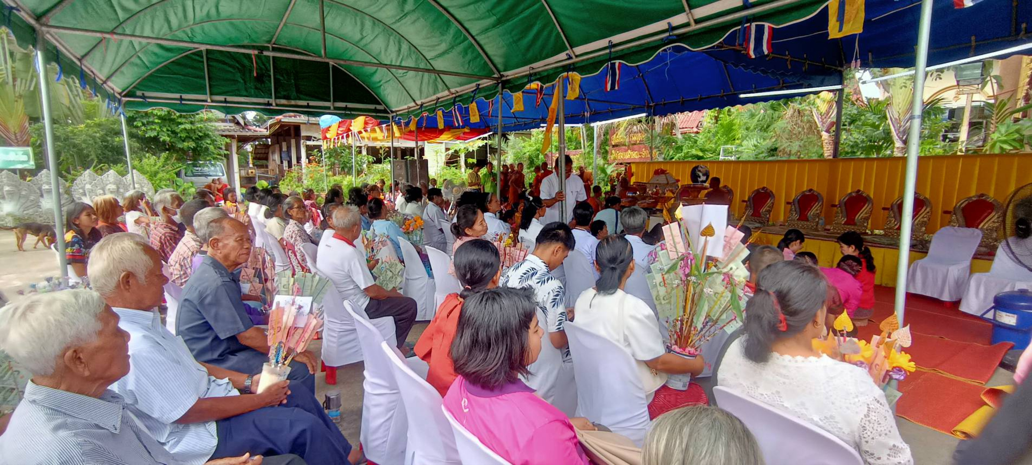 ภาพร่วมพิธีกรรมวัดบ้านชาติ