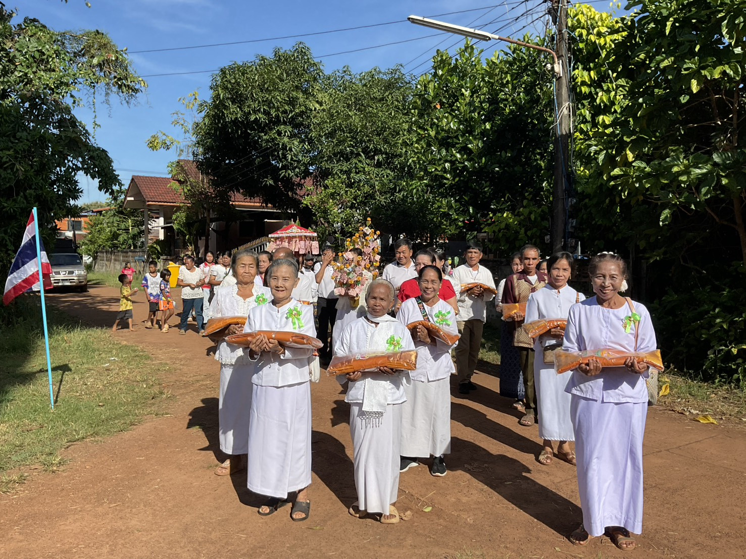 ภาพร่วมพิธีกรรมวัดนาเดื่อ