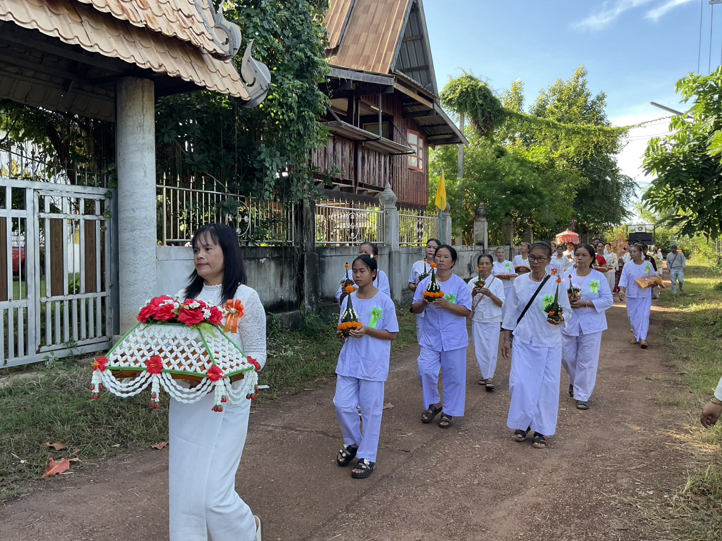 ภาพร่วมพิธีกรรมวัดนาเดื่อ