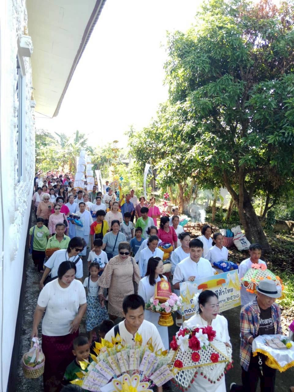 ภาพร่วมพิธีกรรมวัดสว่างอารมณ์