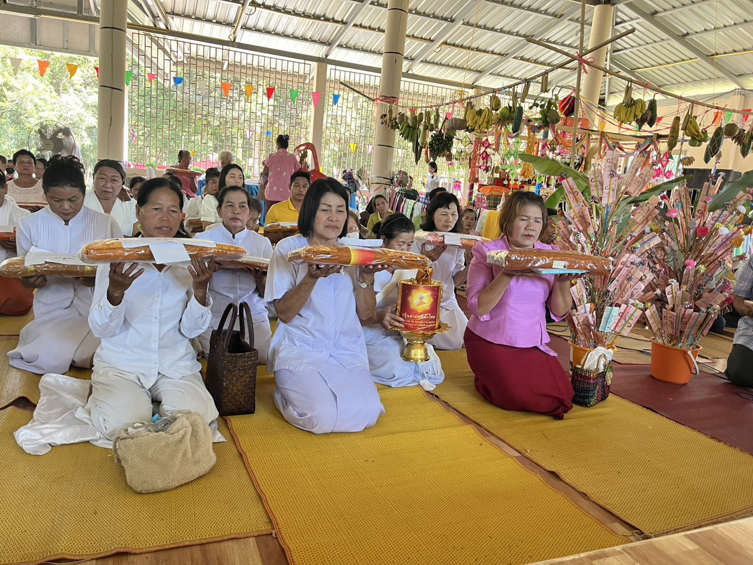 ภาพร่วมพิธีกรรมวัดศรีธรรมวนาราม