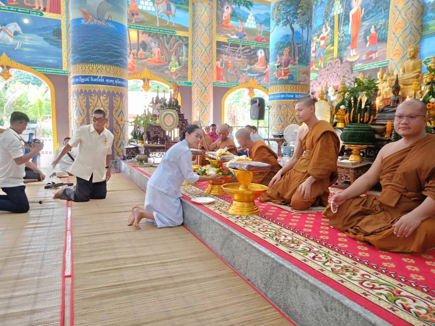 ภาพร่วมพิธีกรรมวัดป่าหนองสะแนน