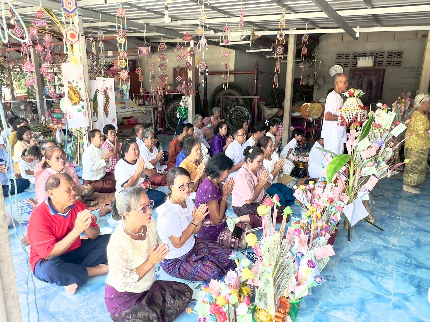 ภาพร่วมพิธีกรรมวัดโนนสำราญ