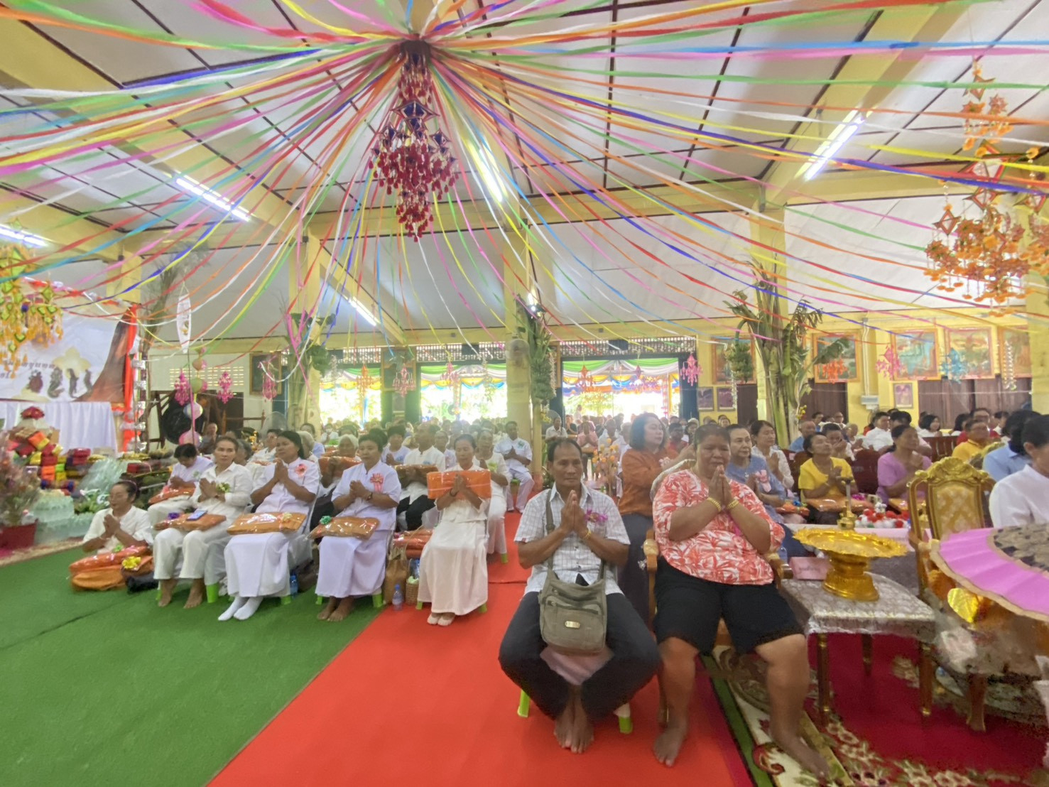 ภาพร่วมพิธีกรรมวัดหนองไฮ