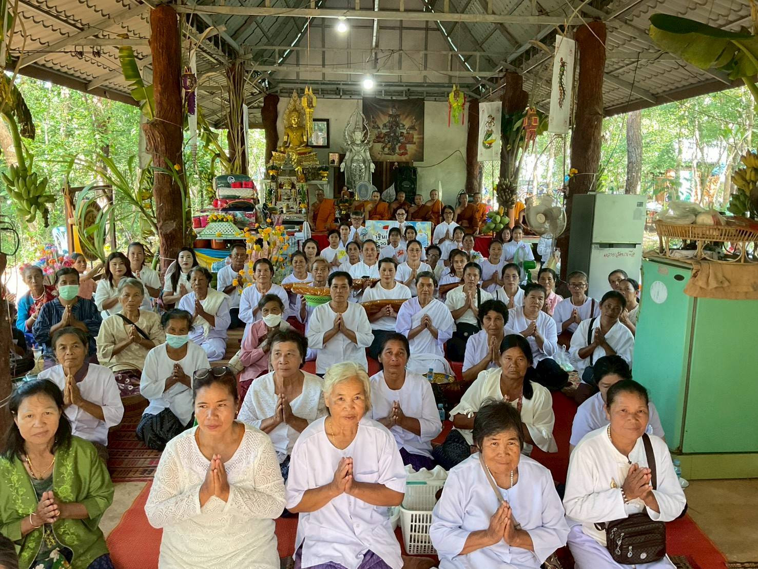 ภาพร่วมพิธีกรรมวัดประไพพานพนา