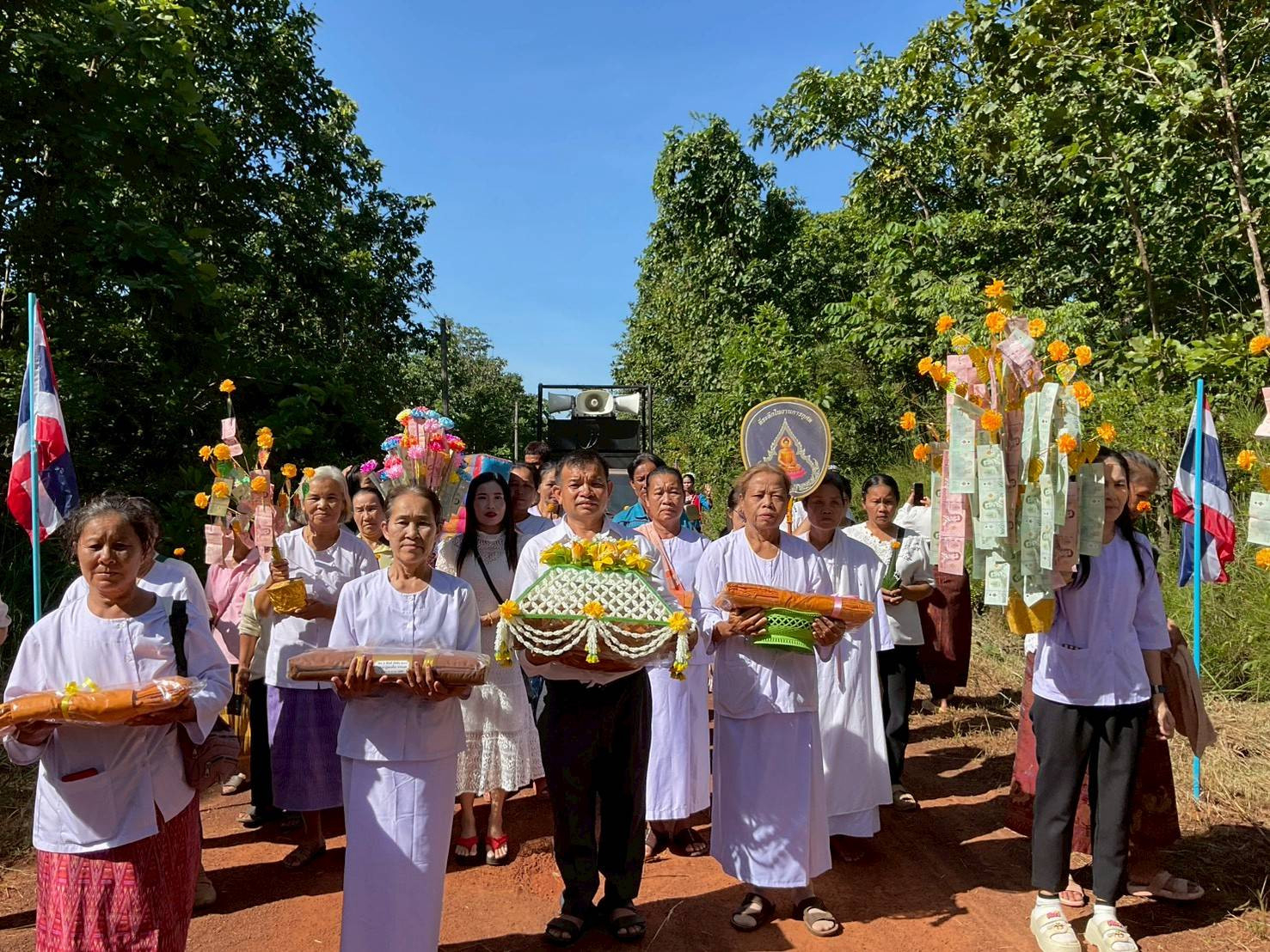 ภาพร่วมพิธีกรรมวัดประไพพานพนา