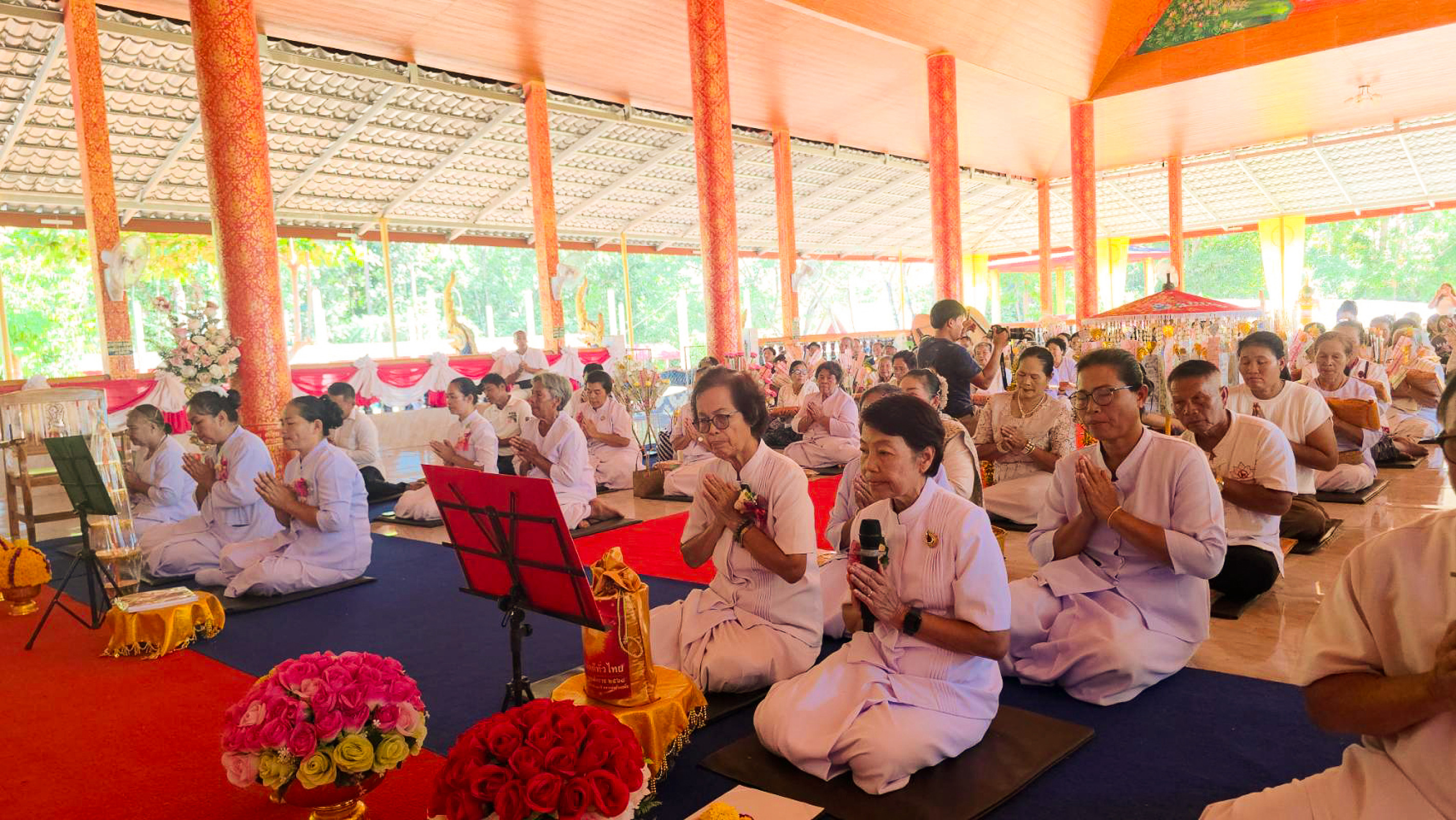 ภาพกล่าวคำถวายกฐินวัดสันติสุขพัฒนา