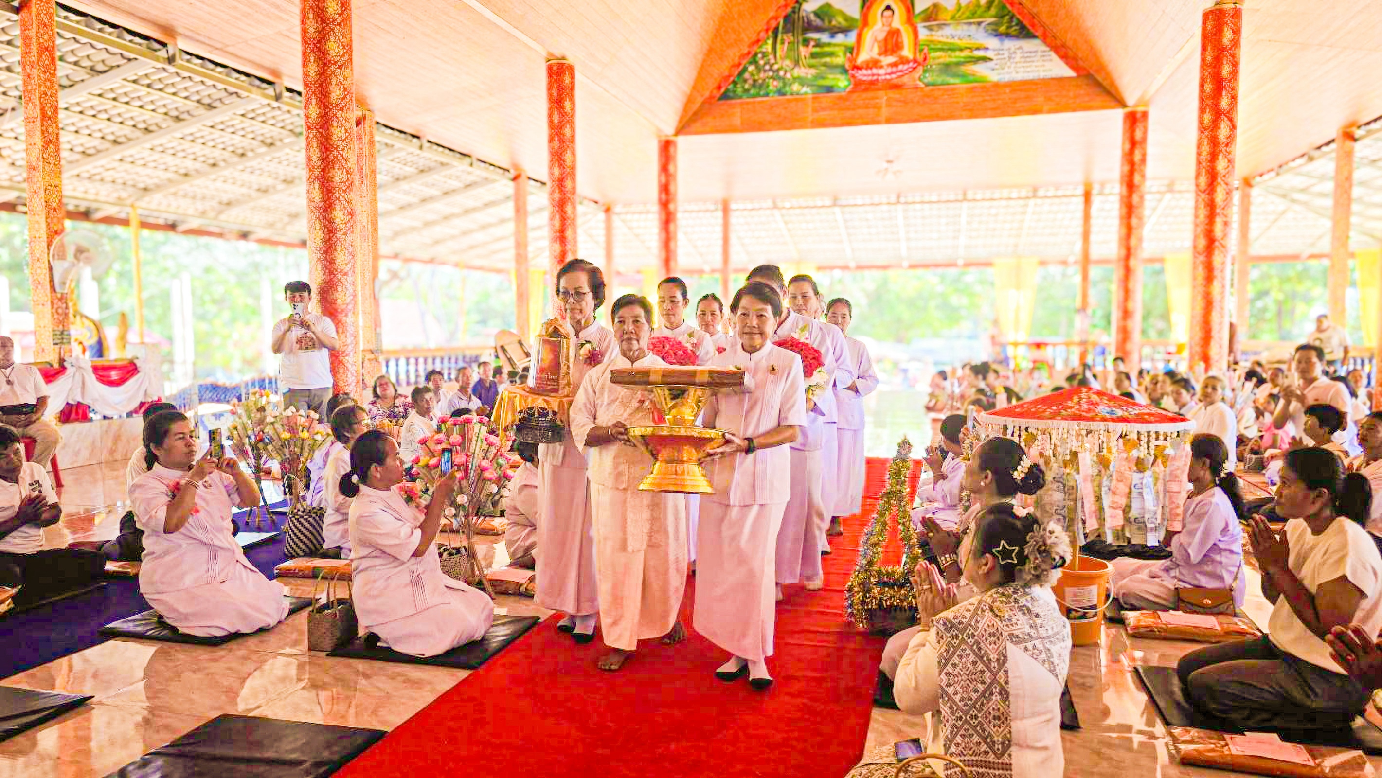 ภาพร่วมพิธีกรรมวัดสันติสุขพัฒนา