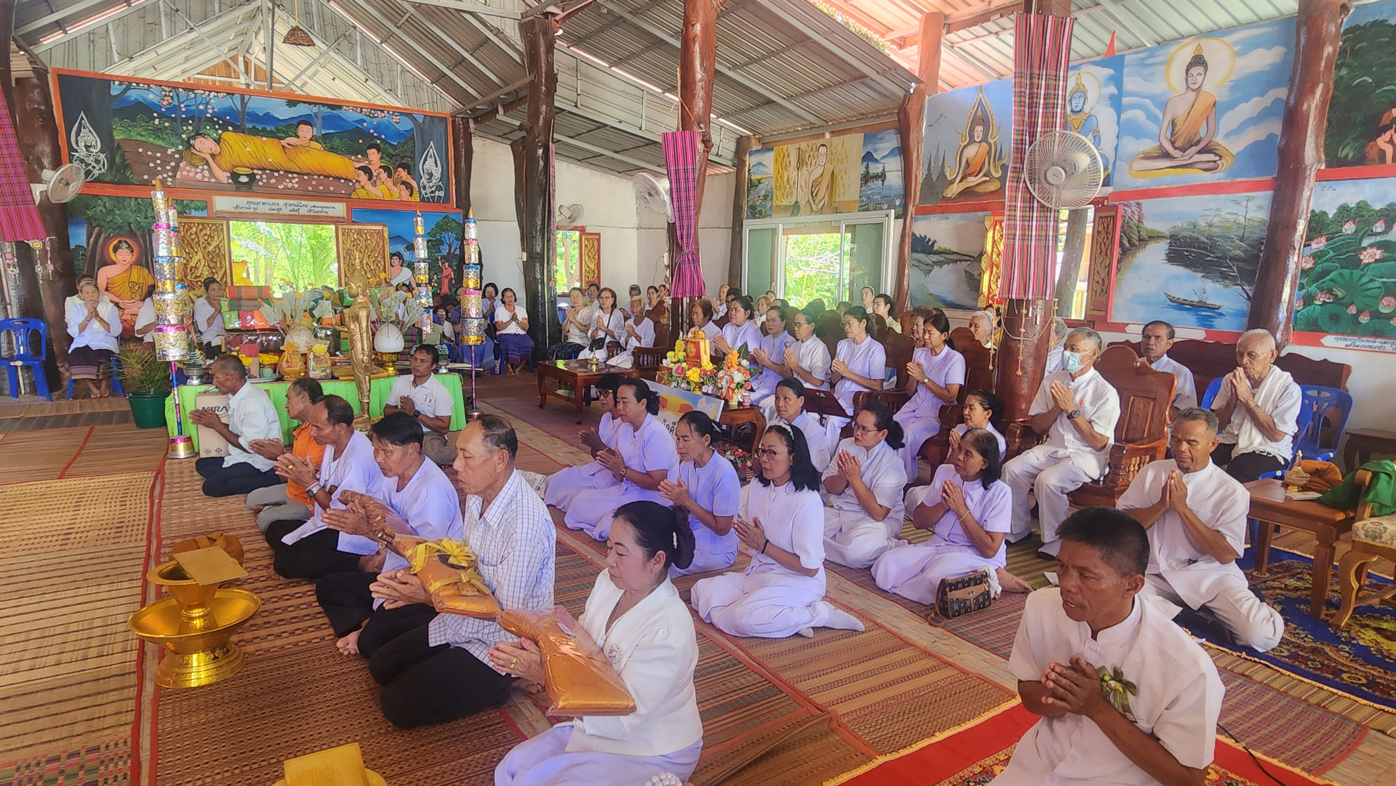 ภาพร่วมพิธีกรรมวัดใหม่เจริญศิลป์