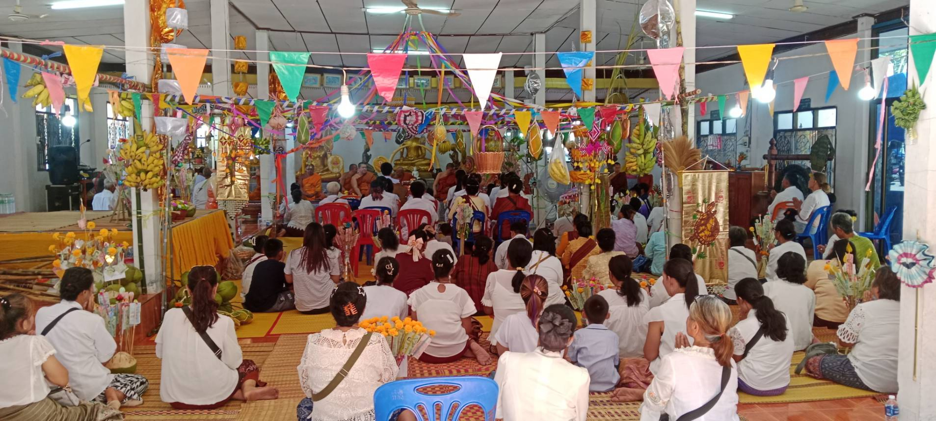 ภาพร่วมพิธีกรรมวัดศรีโพธิ์คำ