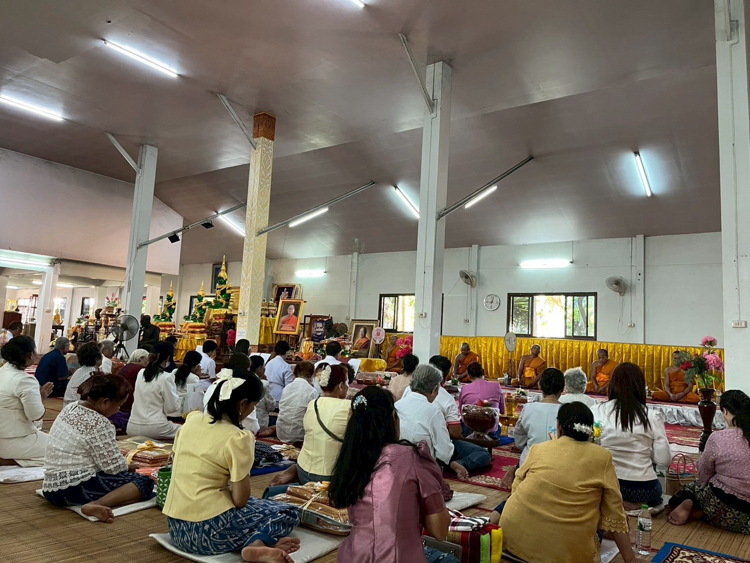 ภาพร่วมพิธีกรรมวัดโพธิ์ชัยวิทยาราม