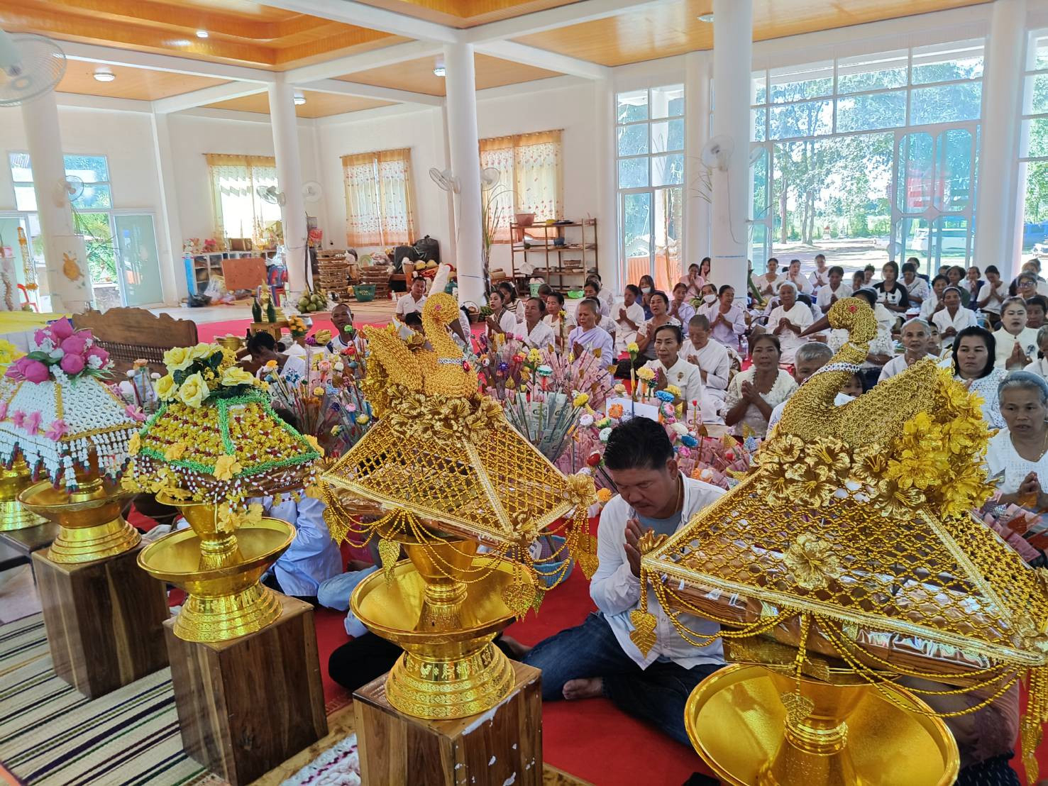 ภาพร่วมพิธีกรรมศูนย์ปฏิบัติธรรมบ้านโคกไม้ล้ม