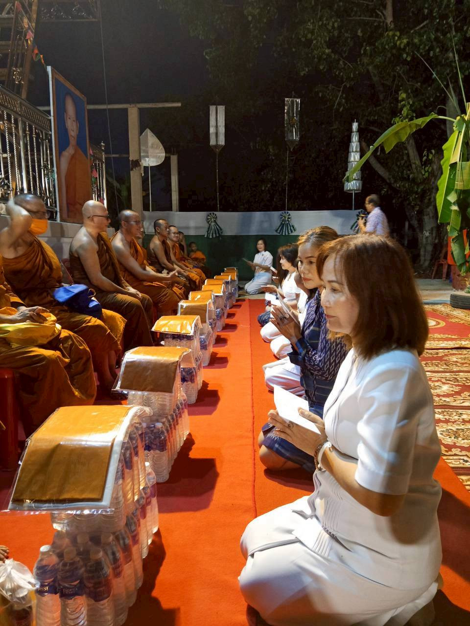 ภาพร่วมพิธีกรรมวัดศรีจอมพล