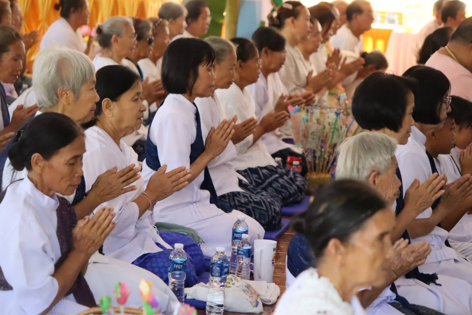 ภาพร่วมพิธีกรรมวัดศรีบุญเรือง