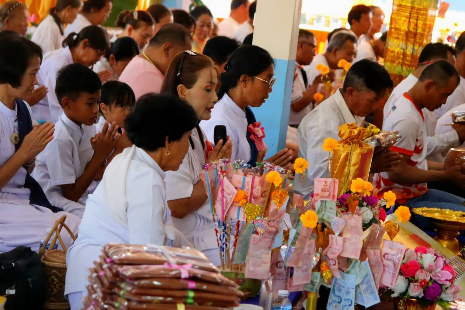 ภาพร่วมพิธีกรรมวัดศรีบุญเรือง