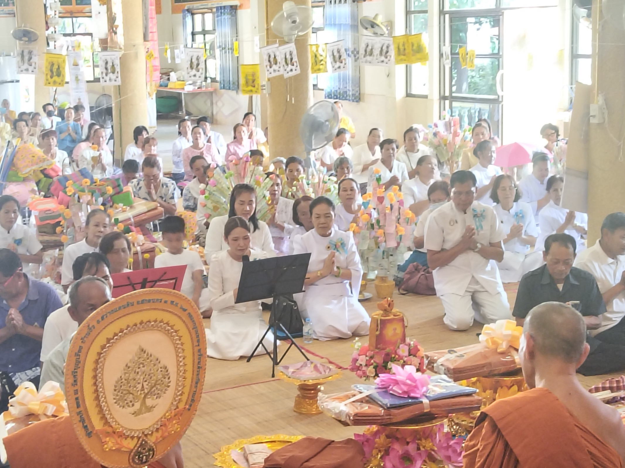 ภาพกล่าวคำถวายกฐินวัดศรีบุญเรือง