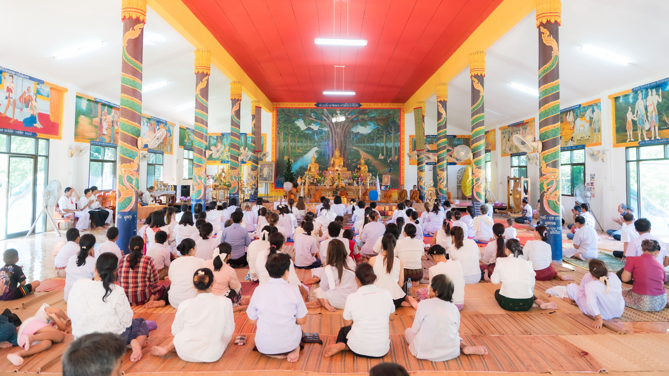 ภาพร่วมพิธีกรรมวัดศรีโพธิ์ชัย