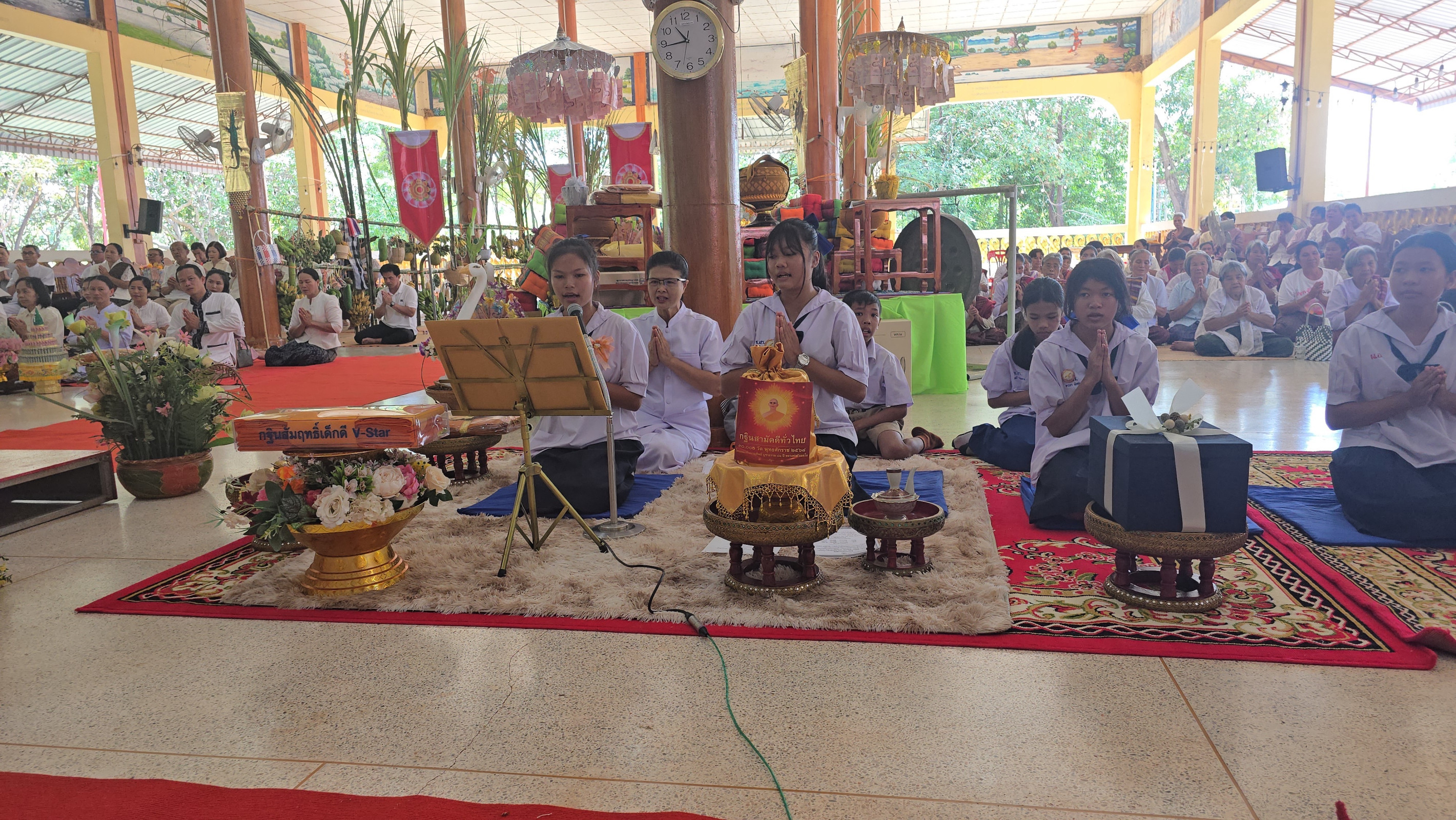 ภาพกล่าวคำถวายกฐินวัดสว่างโสภิตาราม