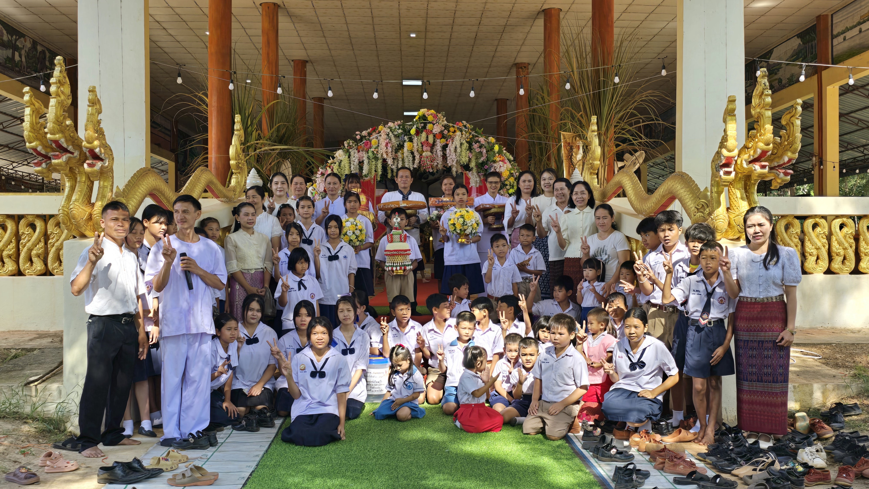 ภาพร่วมขบวนกฐินวัดสว่างโสภิตาราม