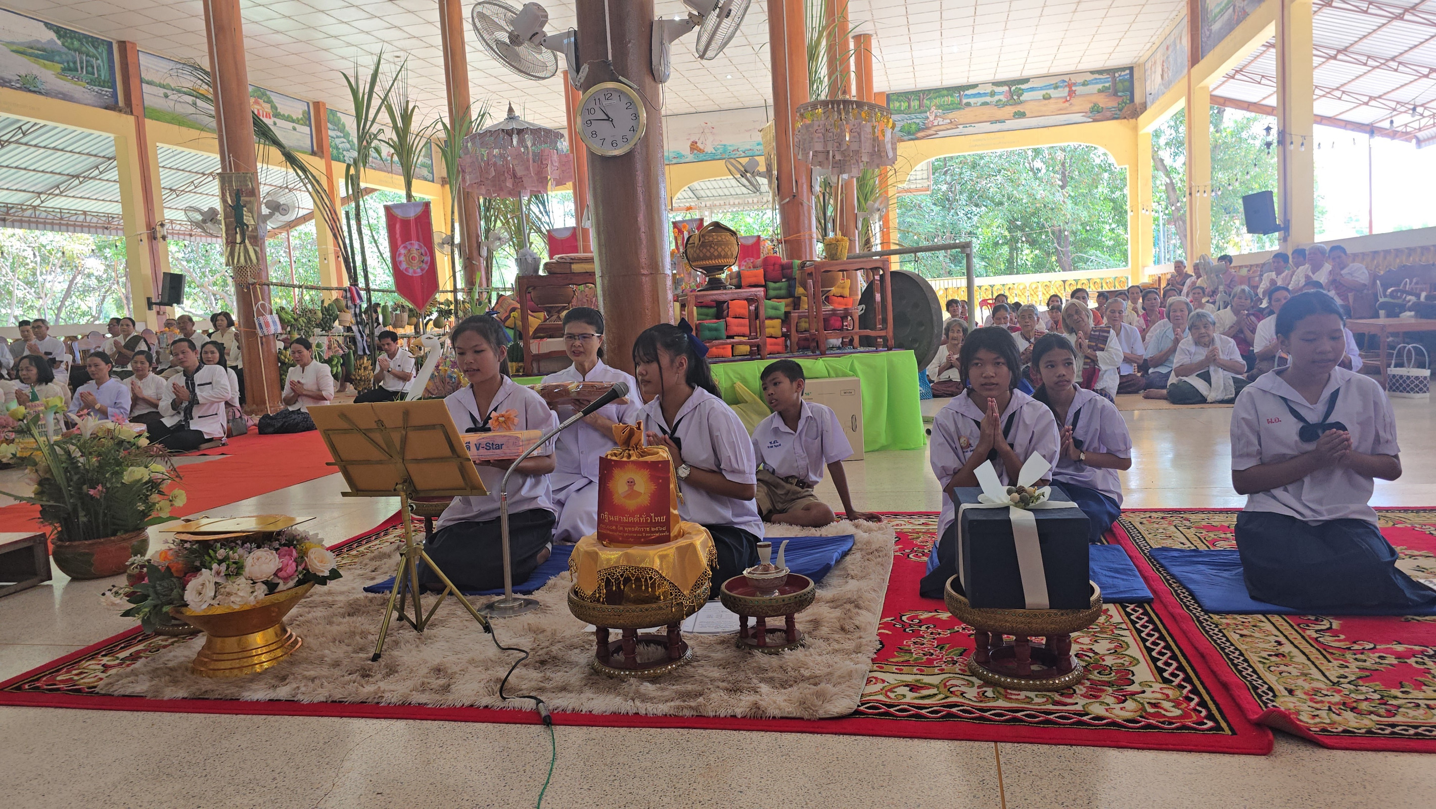 ภาพร่วมพิธีกรรมวัดสว่างโสภิตาราม