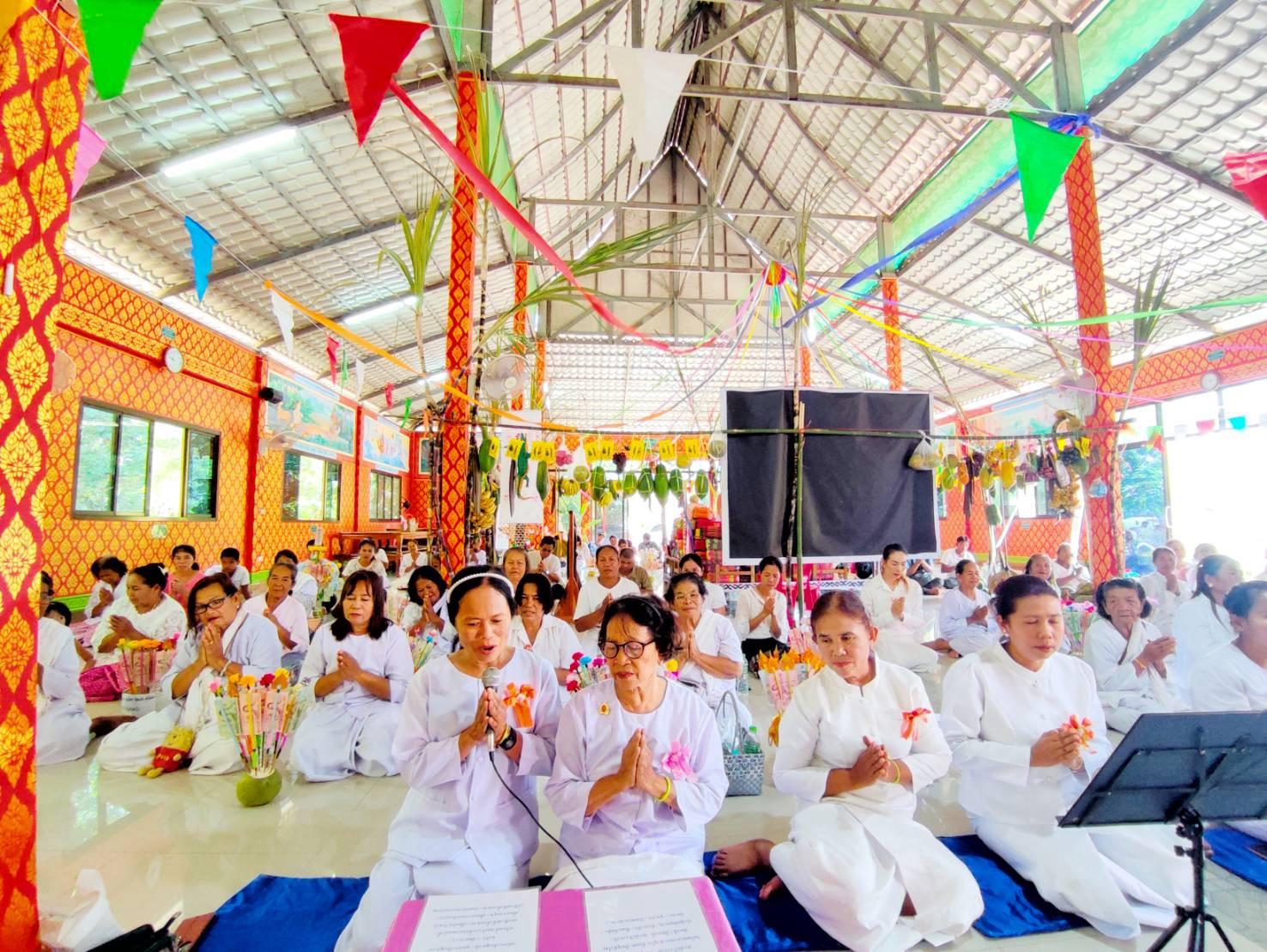 ภาพร่วมพิธีกรรมวัดดอนชีปทุมมาวาส