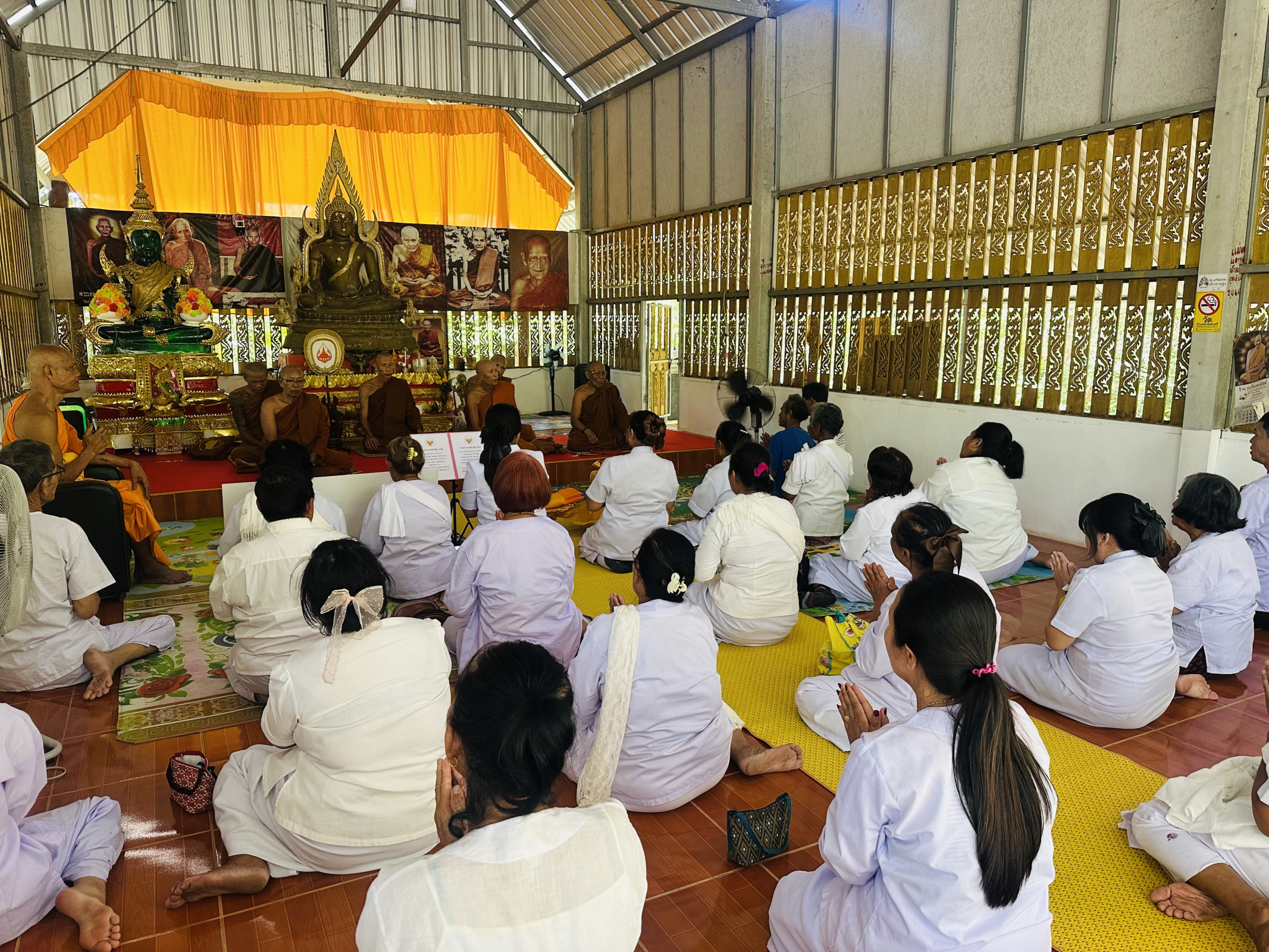ภาพร่วมพิธีกรรมที่พักสงฆ์ป่านานิวาส