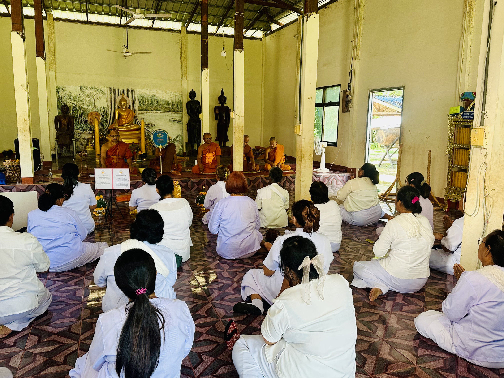 ภาพร่วมพิธีกรรมวัดสุวรรณวราราม