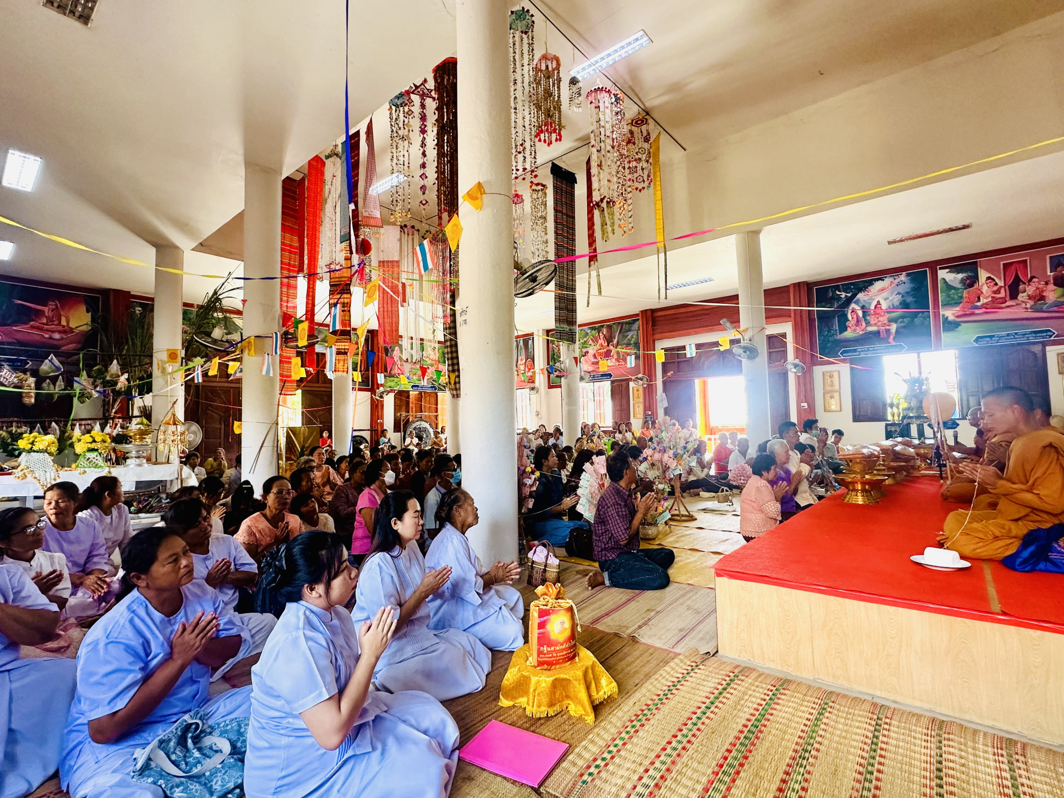 ภาพร่วมพิธีกรรมวัดสำลาก