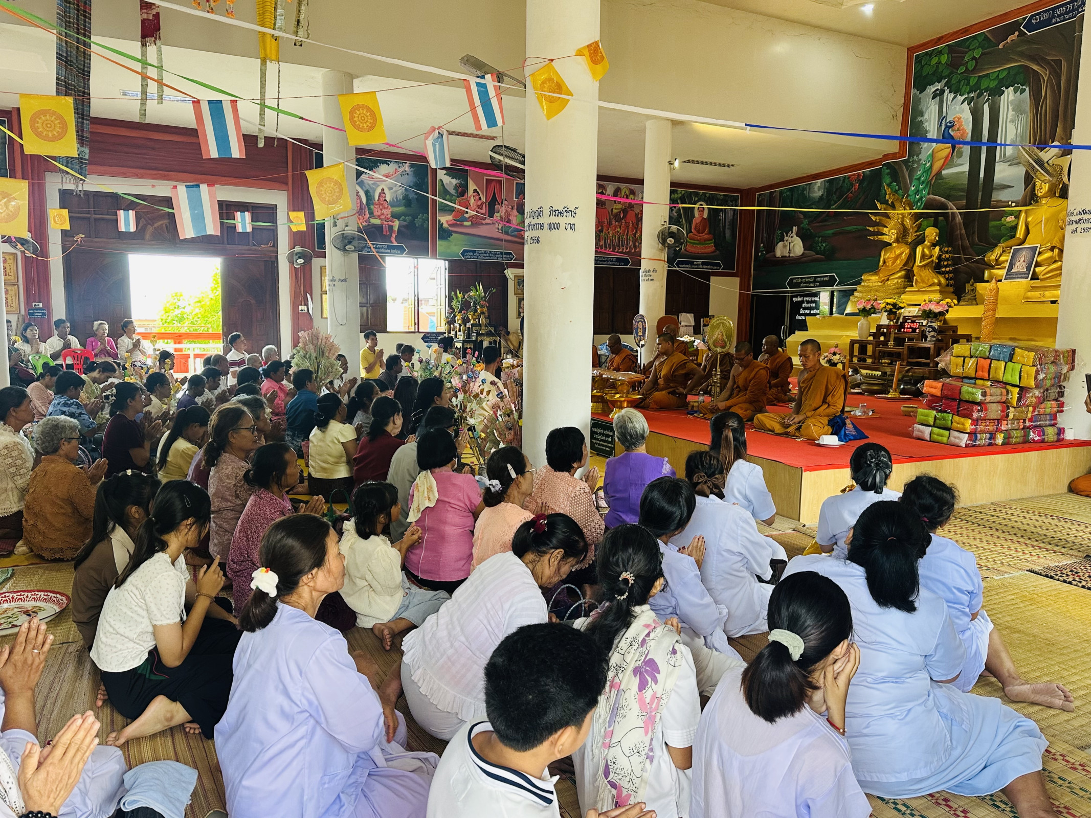 ภาพร่วมพิธีกรรมวัดสำลาก