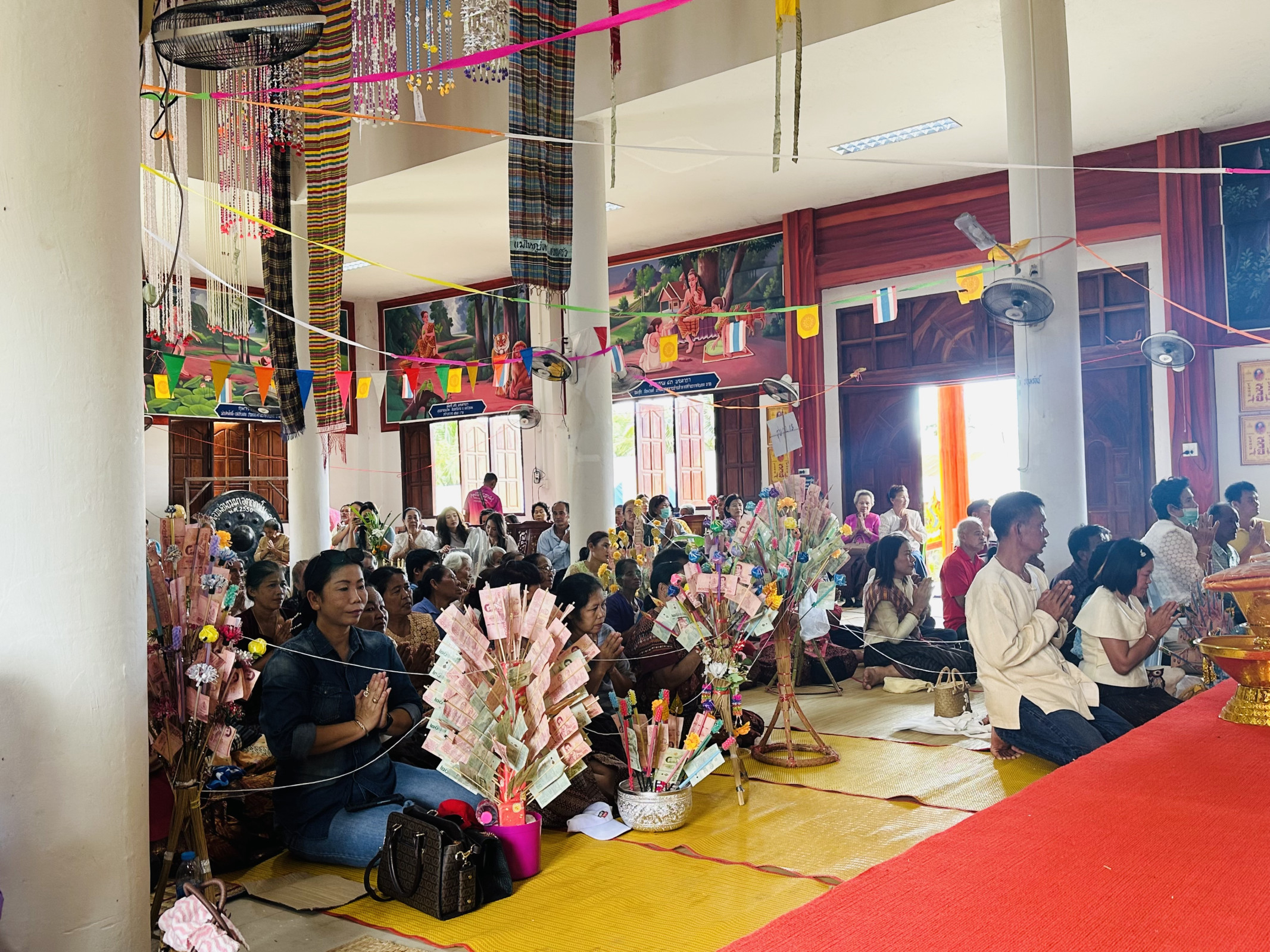 ภาพร่วมพิธีกรรมวัดสำลาก