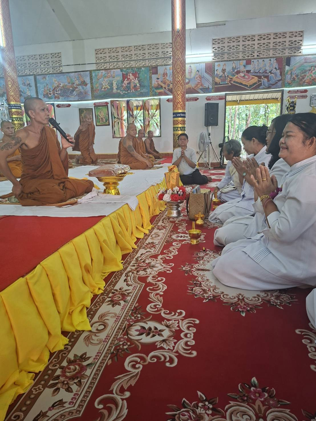 ภาพร่วมพิธีกรรมวัดหนองทัพ