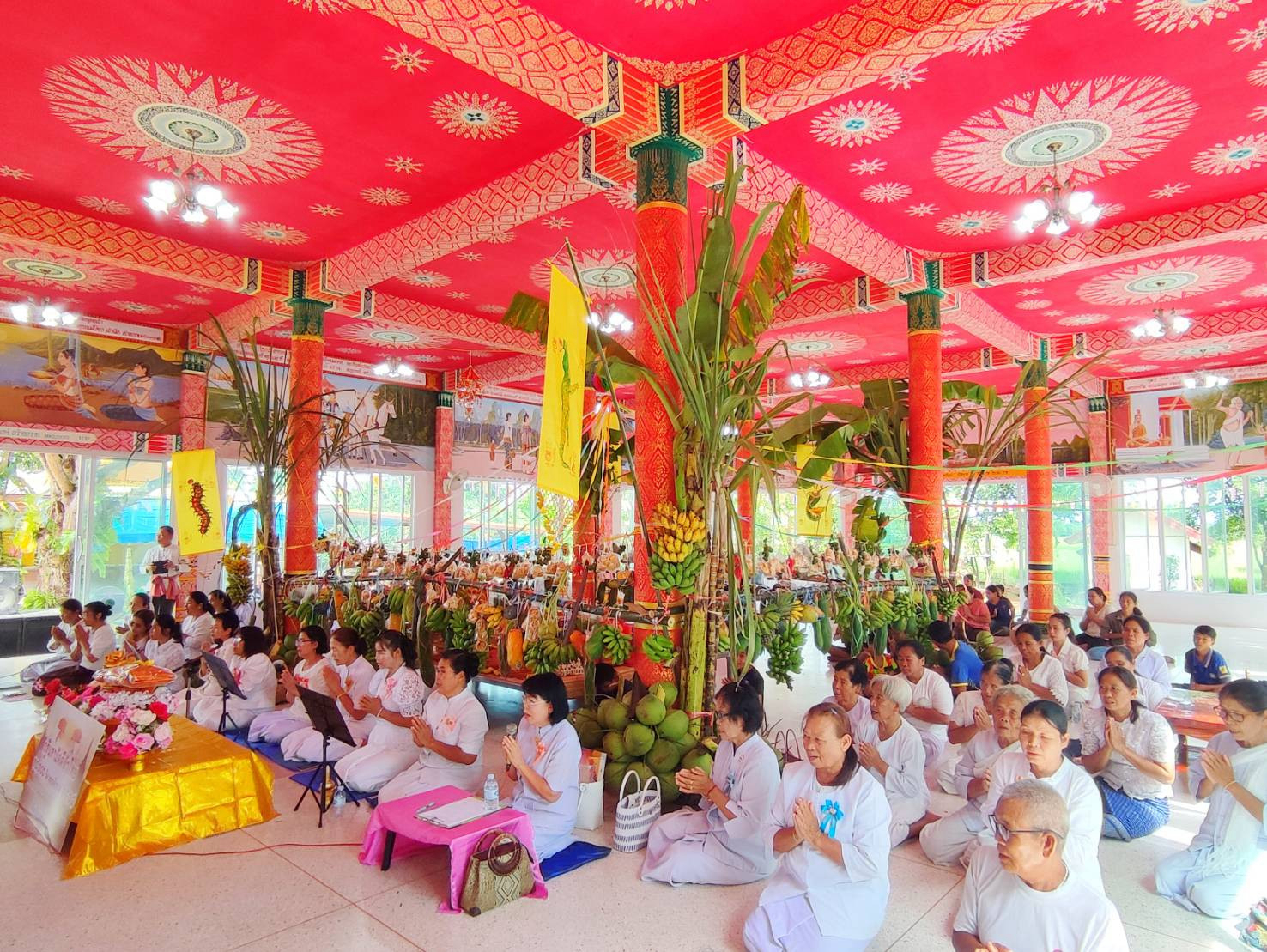 ภาพร่วมพิธีกรรมวัดบ้านหนองบัว