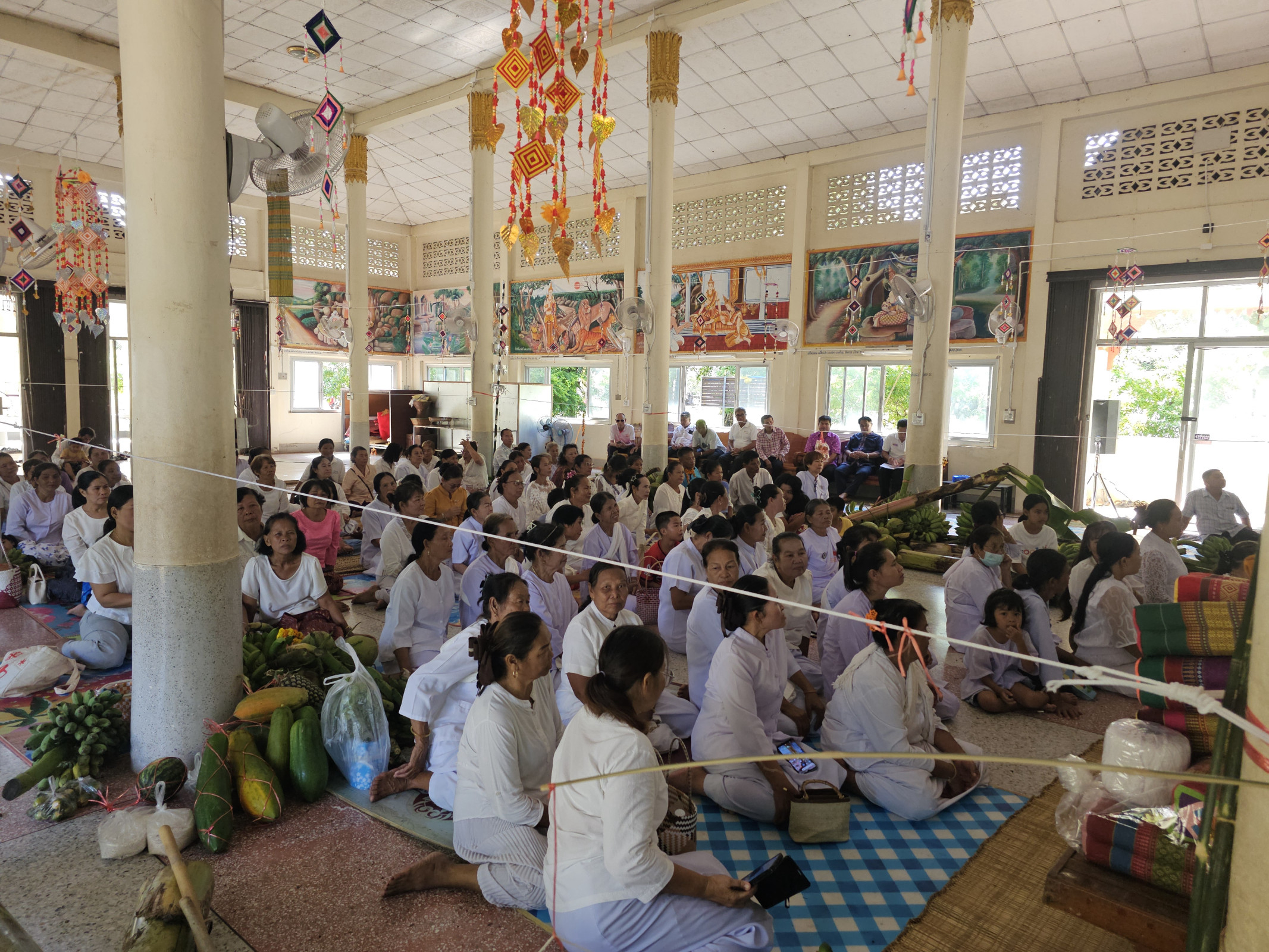 ภาพร่วมพิธีกรรมวัดนาเรือง