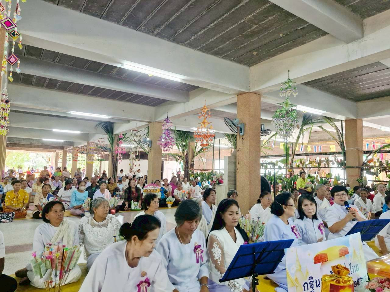 ภาพร่วมพิธีกรรมวัดโนนเปือย