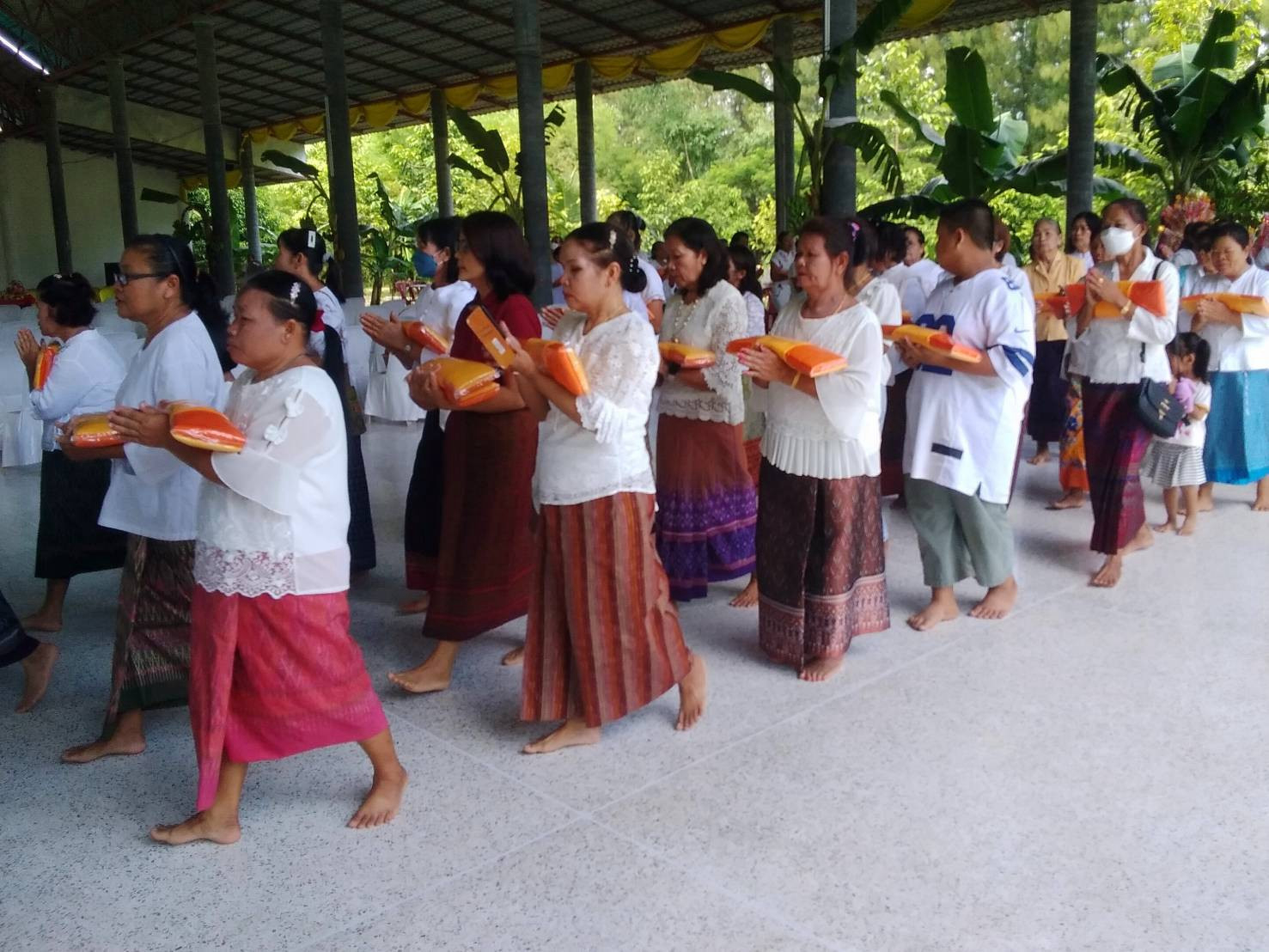 ภาพร่วมพิธีกรรมศูนย์ปฏิบัติธรรมพิบูลแก้ว