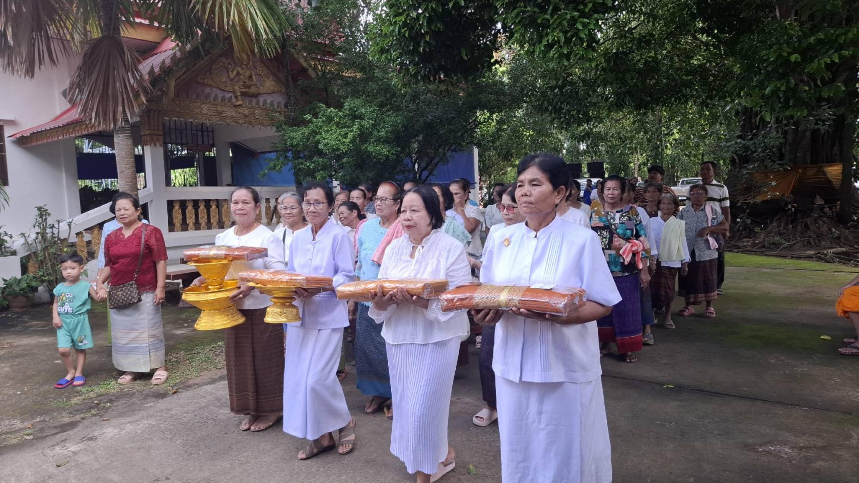 ภาพร่วมพิธีกรรมวัดดอนสุวรรณ์ (บ้านดอนน้ำคำ)